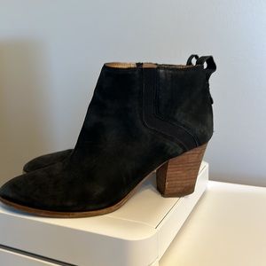 Franco Sarto booties size 8